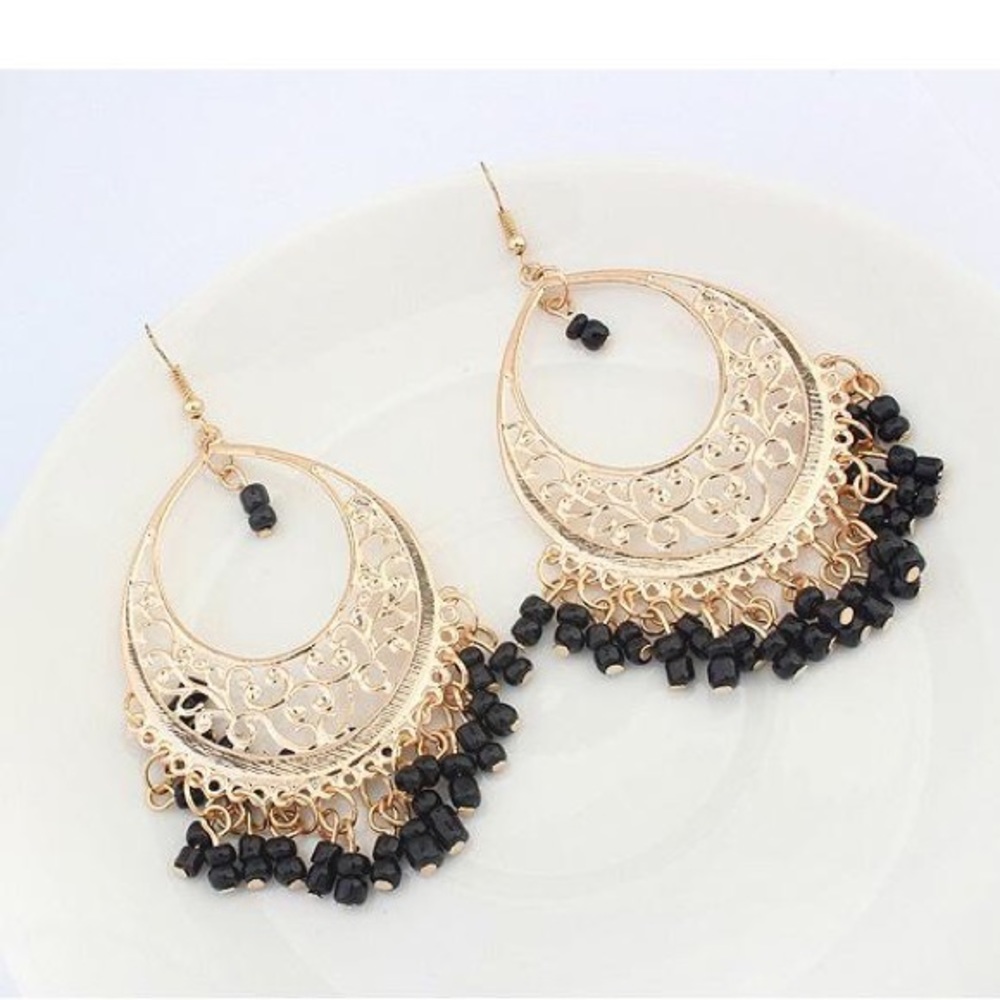 2/$25❣️Boho dangling beaded earrings